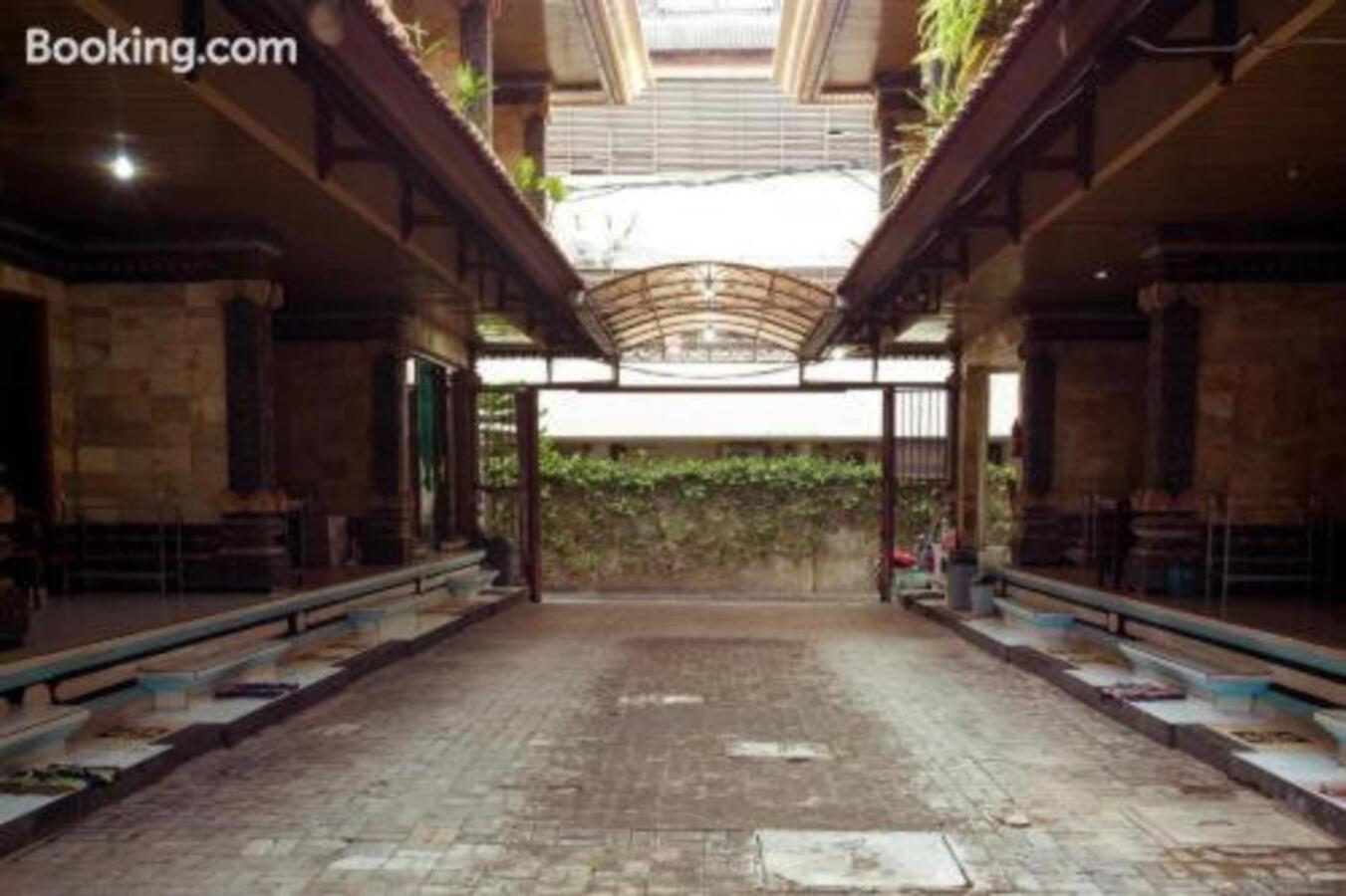 Segara Sadhu Inn Kuta By Ecommerceloka Ngoại thất bức ảnh